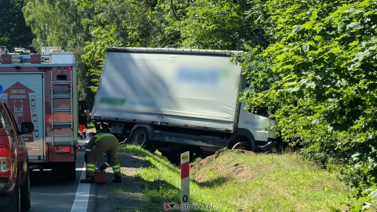 Zderzenie dwóch ciężarówek w Czerwinie [13.08.2026] - zdjęcie #4 - eOstroleka.pl