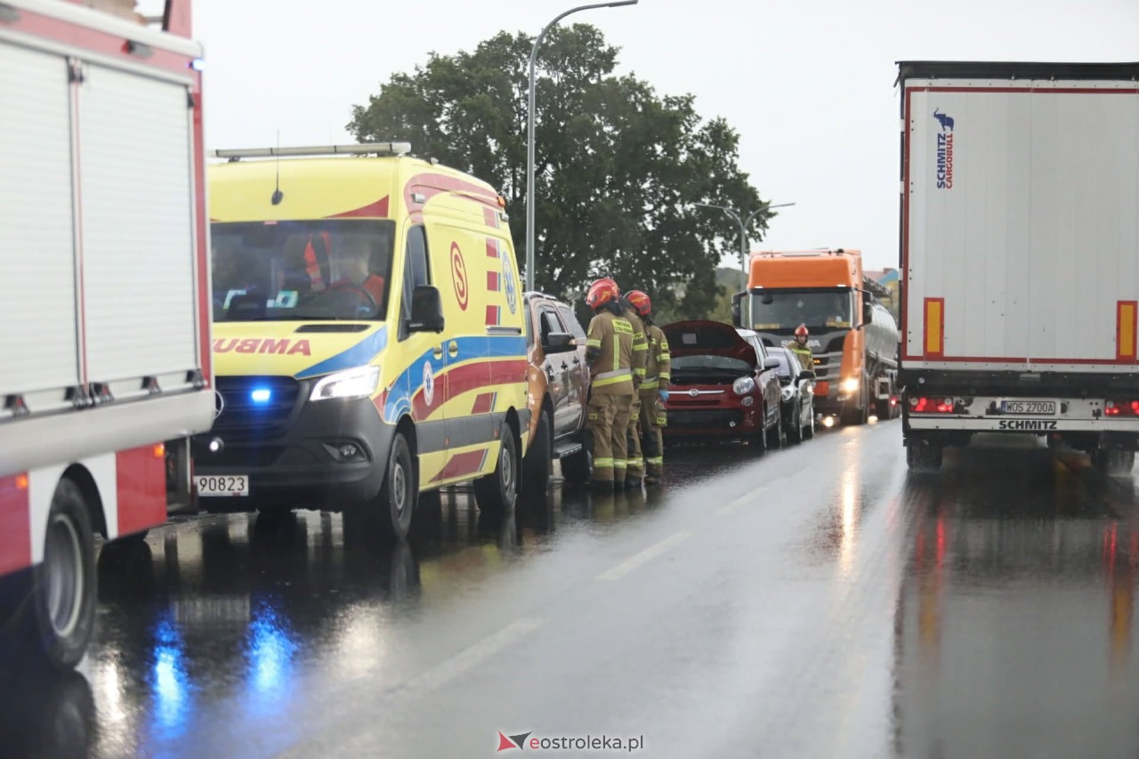 Wypadek na moście w Ostrołęce [18.08.2026] - zdjęcie #5 - eOstroleka.pl