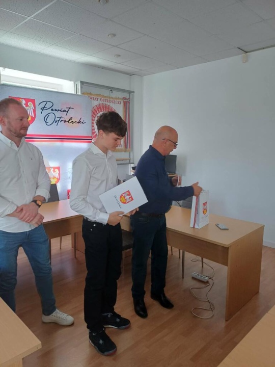 Sportowcy z nagrodami starosty ostrołęckiego [18.08.2026] - zdjęcie #21 - eOstroleka.pl