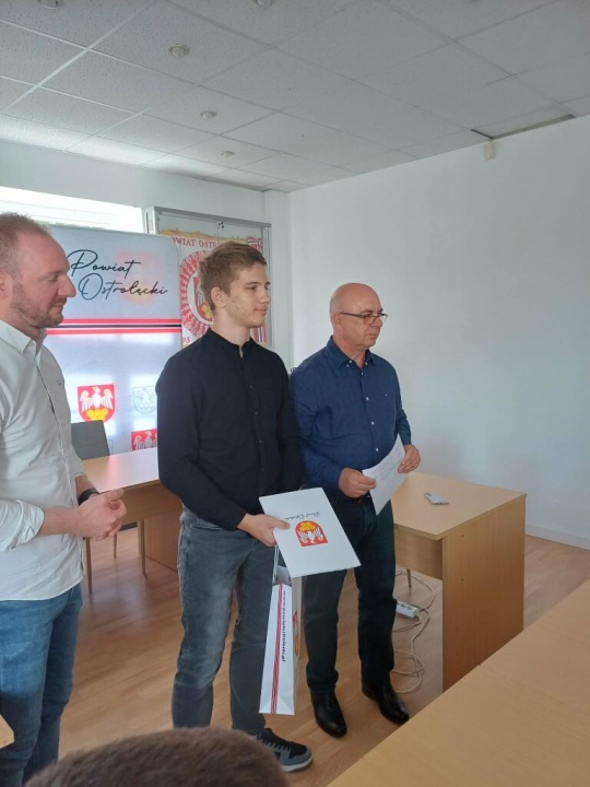 Sportowcy z nagrodami starosty ostrołęckiego [18.08.2026] - zdjęcie #18 - eOstroleka.pl