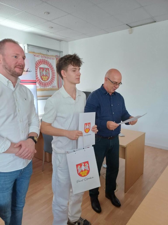 Sportowcy z nagrodami starosty ostrołęckiego [18.08.2026] - zdjęcie #16 - eOstroleka.pl