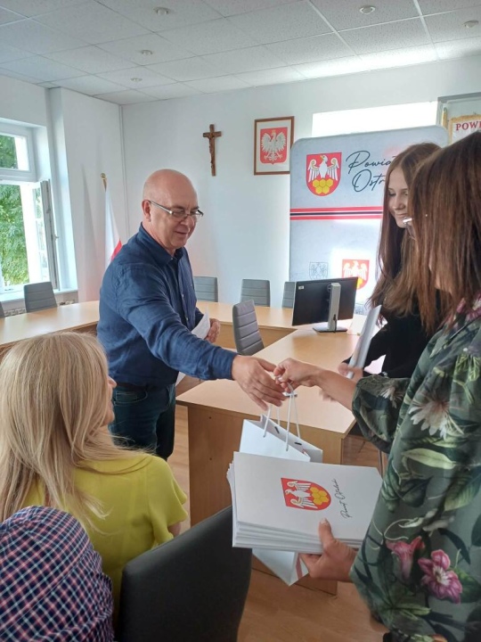 Sportowcy z nagrodami starosty ostrołęckiego [18.08.2026] - zdjęcie #6 - eOstroleka.pl