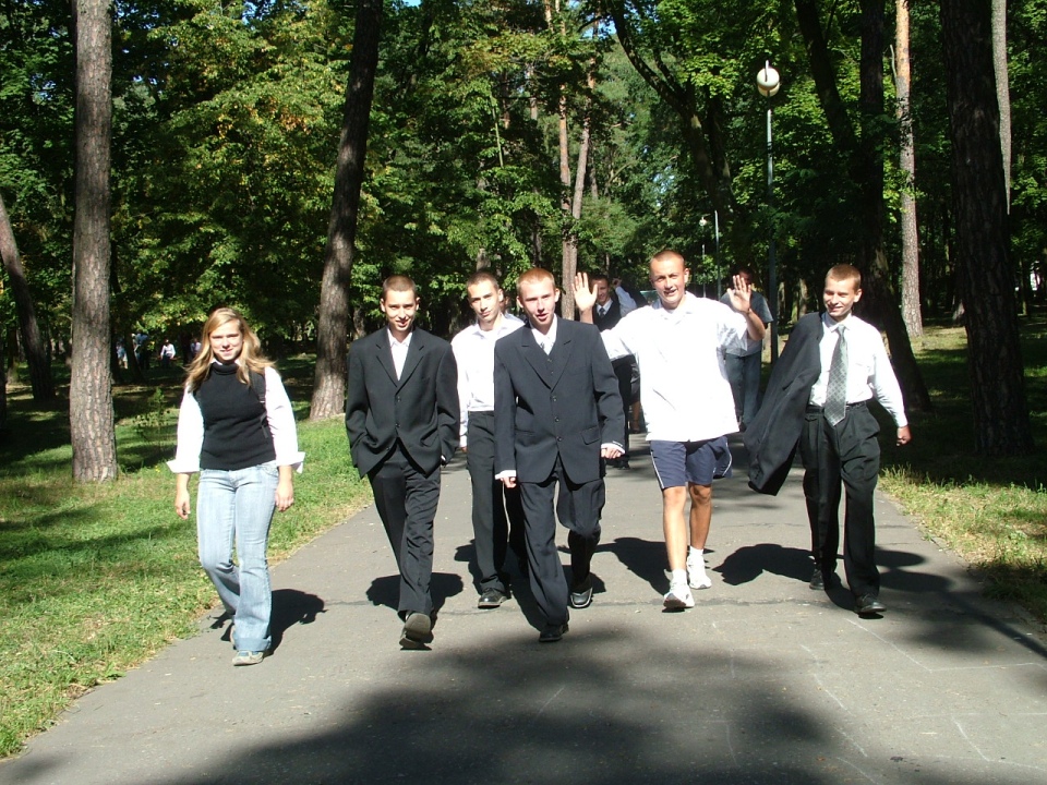 Rozpoczęcie roku szkolnego w 2005 roku w Ostrołęce - zdjęcie #8 - eOstroleka.pl