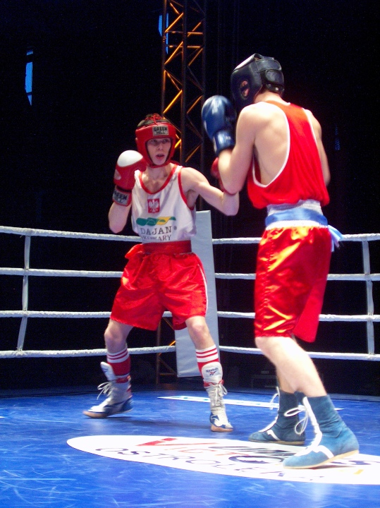 Mistrzostwa Polski juniorów w boksie 2004 Ostrołęka - zdjęcie #29 - eOstroleka.pl