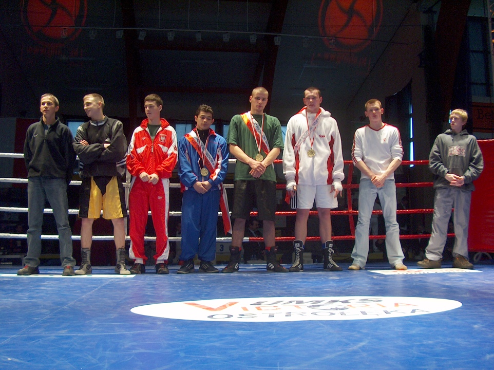 Mistrzostwa Polski juniorów w boksie 2004 Ostrołęka - zdjęcie #6 - eOstroleka.pl