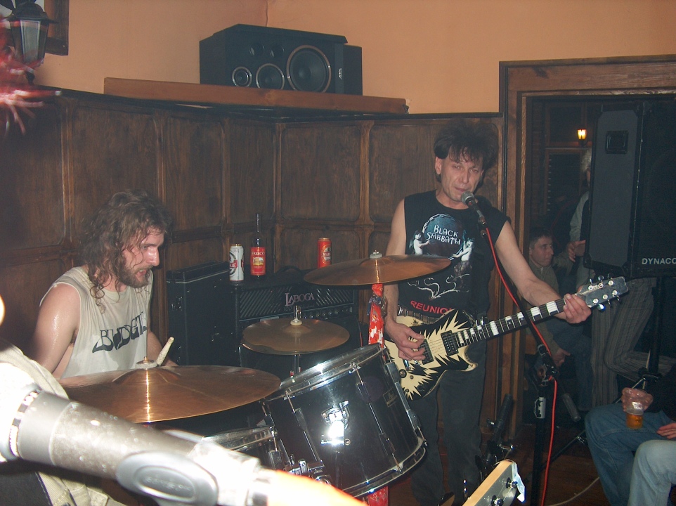 Koncert KSU w Pubie u Gibona 2004 rok Ostrołęka - zdjęcie #18 - eOstroleka.pl