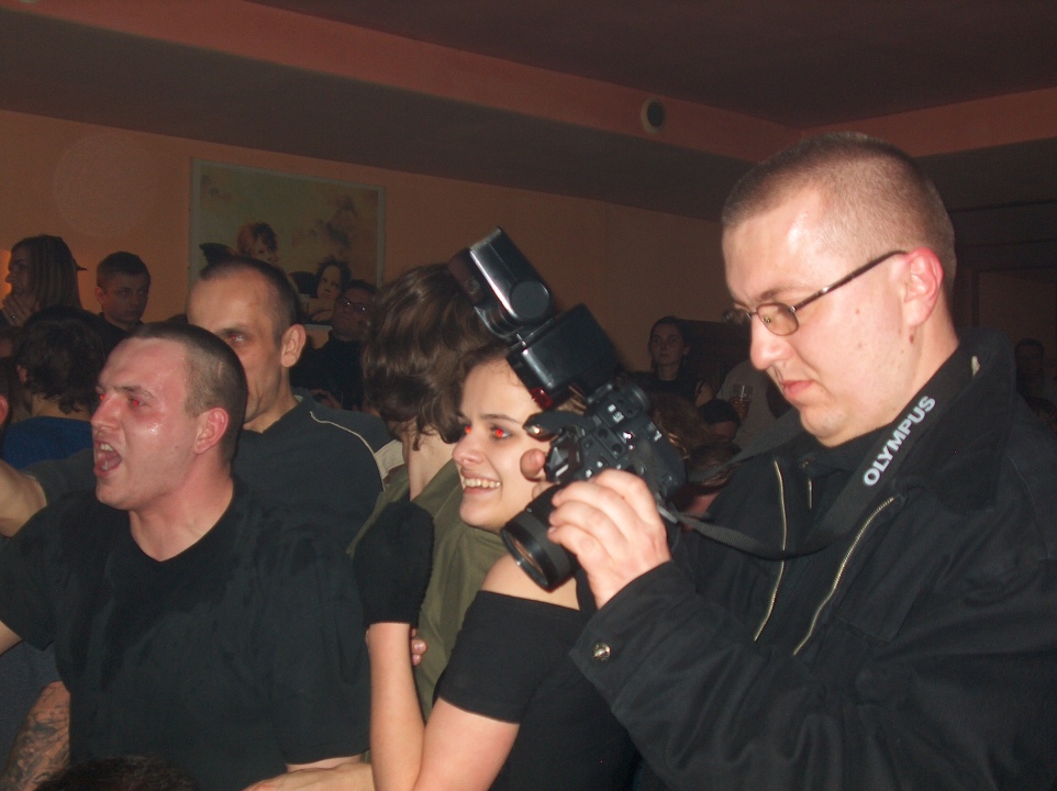 Koncert KSU w Pubie u Gibona 2004 rok Ostrołęka - zdjęcie #9 - eOstroleka.pl