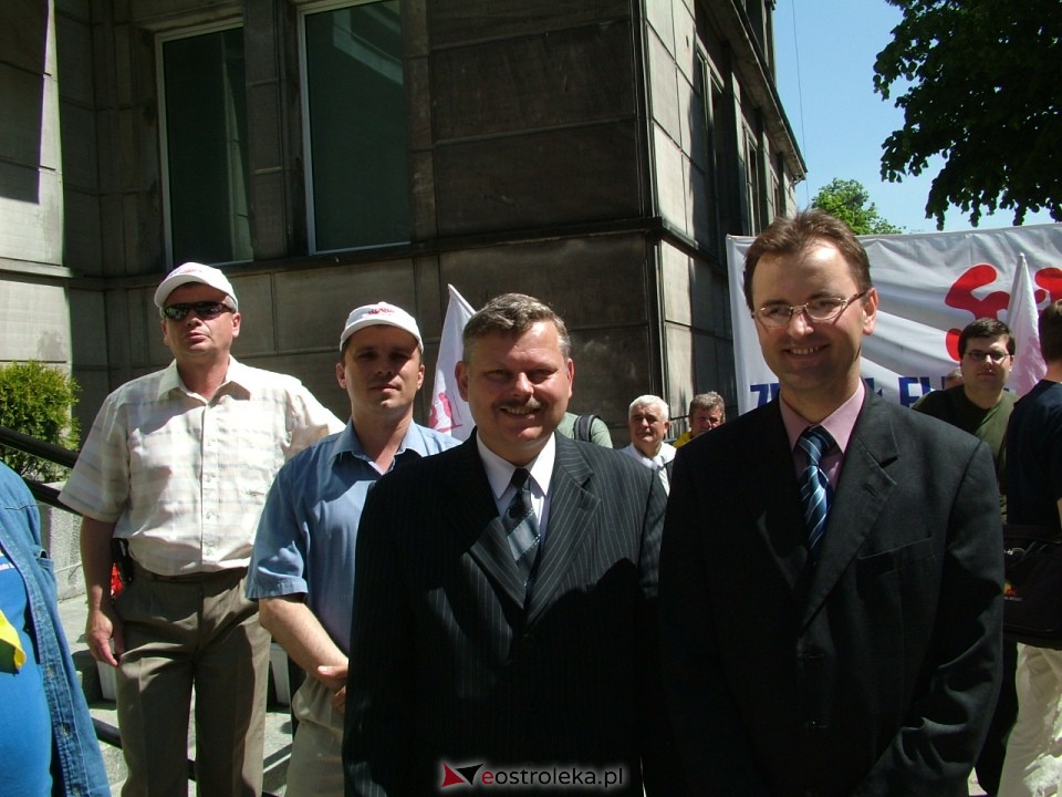 Pikieta pracowników elektrowni Ostrołęka Warszawa 2005 - zdjęcie #19 - eOstroleka.pl