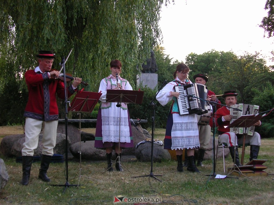 Art Czwartek lipiec 2005 rok Ostrołęka - zdjęcie #7 - eOstroleka.pl