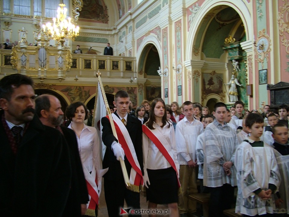 Nadanie imienia ZSZ 3 w Ostrołęce w 2004 roku - zdjęcie #7 - eOstroleka.pl