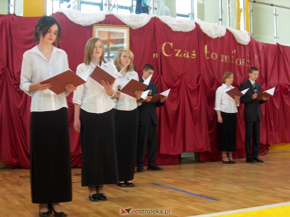 Nadanie imienia ZSZ 3 w Ostrołęce w 2004 roku - zdjęcie #36 - eOstroleka.pl