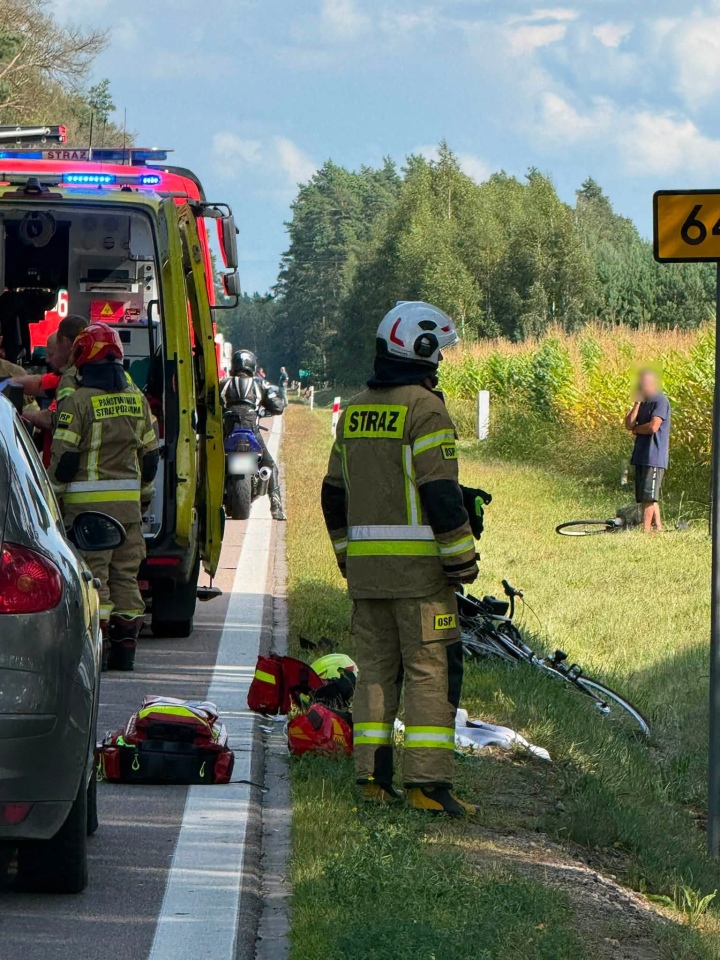 Poważny wypadek w Wykrocie na DW 645 [20.08.2026] - zdjęcie #12 - eOstroleka.pl