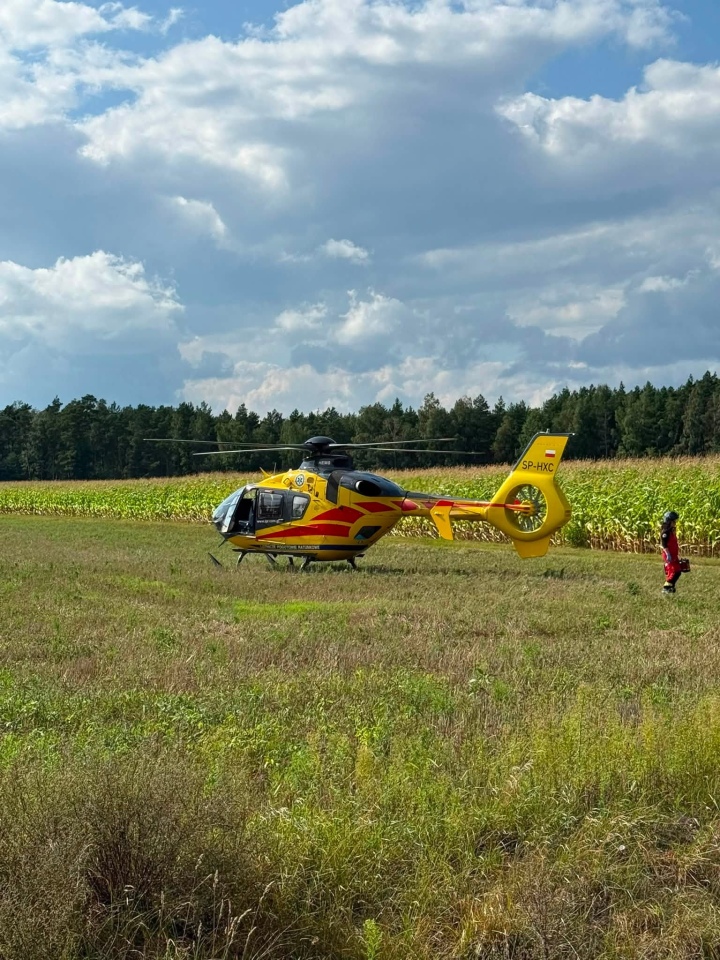 Poważny wypadek w Wykrocie na DW 645 [20.08.2026] - zdjęcie #1 - eOstroleka.pl