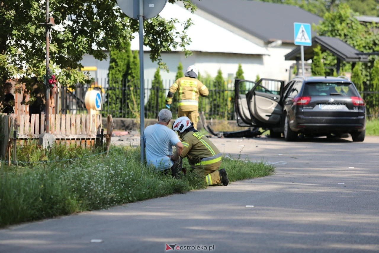 Wypadek w drogowy Gnatach [21.08.2026] - zdjęcie #8 - eOstroleka.pl