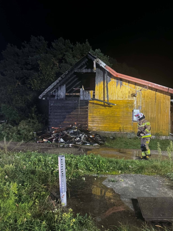 Pożar w Bandysiach [24.08.2026] - zdjęcie #5 - eOstroleka.pl