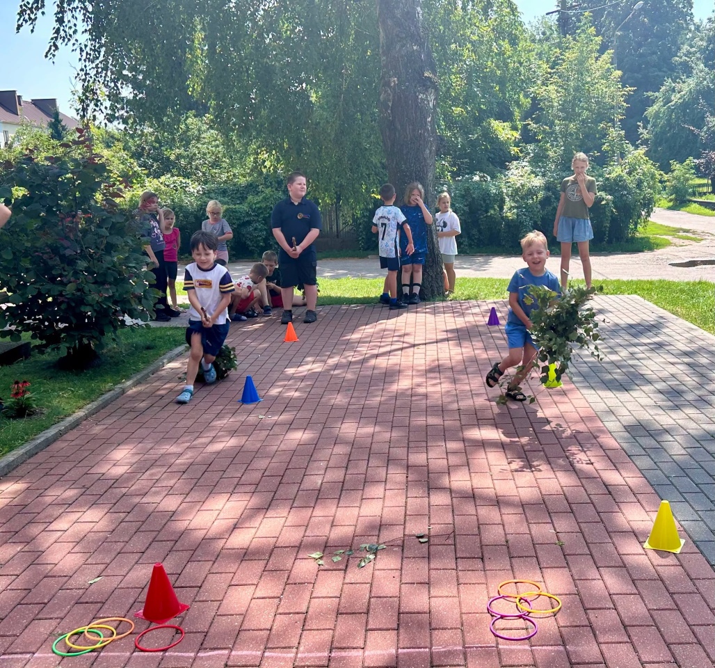 Magiczny tydzień w bibliotece na Wojtkach. Tak wyglądała Akademia Młodego Czarodzieja [25.08.2026]  - zdjęcie #26 - eOstroleka.pl