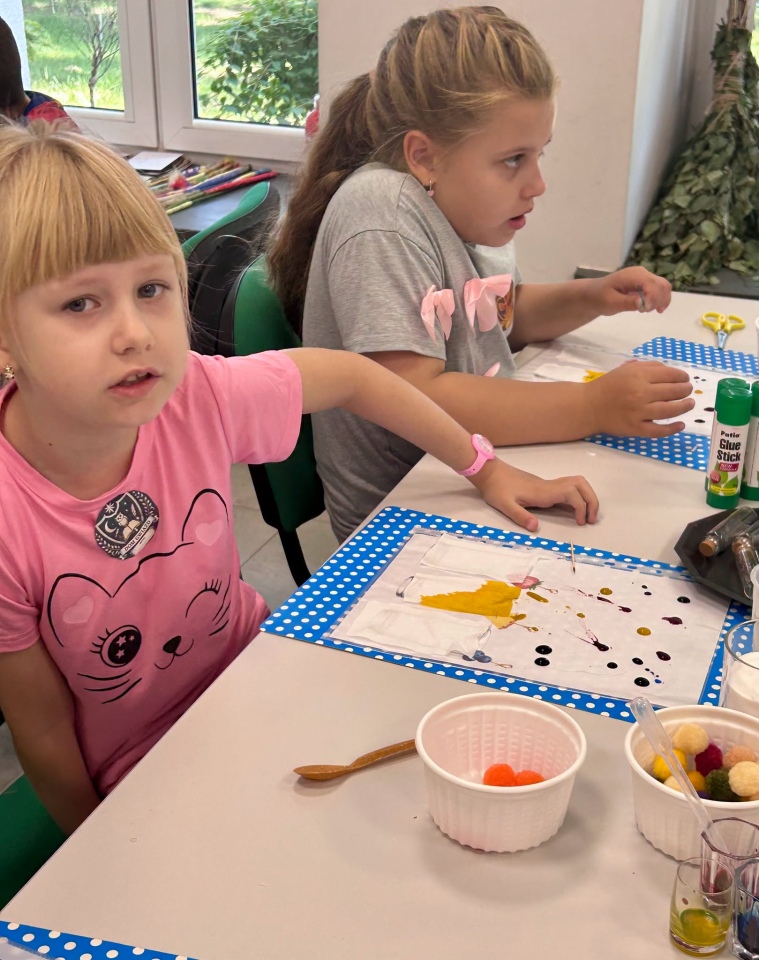 Magiczny tydzień w bibliotece na Wojtkach. Tak wyglądała Akademia Młodego Czarodzieja [25.08.2026]  - zdjęcie #23 - eOstroleka.pl