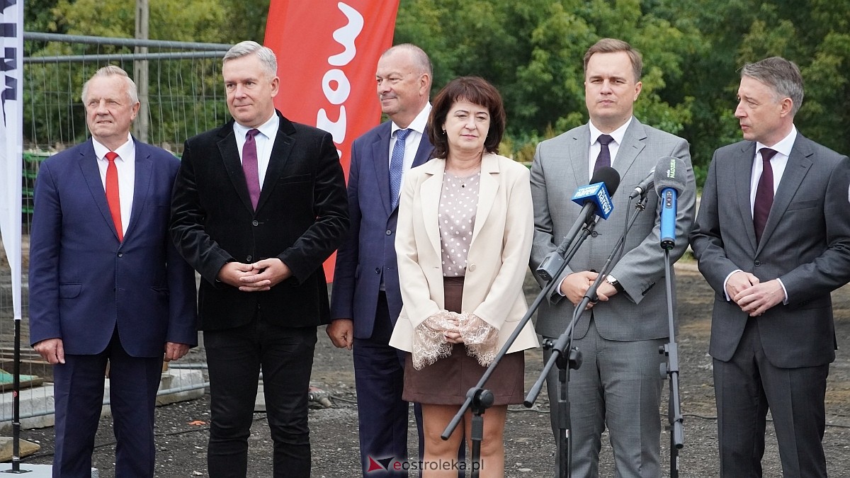 Konferencja prasowa na budowie nowego mostu przez Narew [25.08.2026] - zdjęcie #67 - eOstroleka.pl