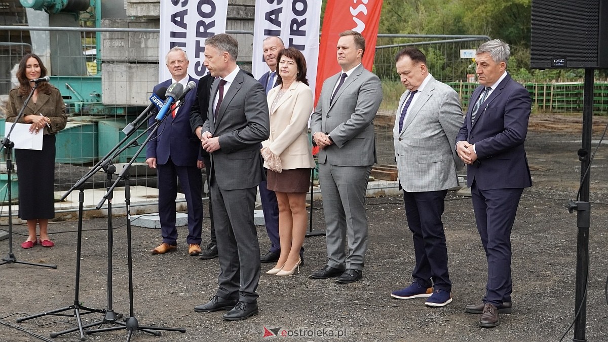 Konferencja prasowa na budowie nowego mostu przez Narew [25.08.2026] - zdjęcie #59 - eOstroleka.pl