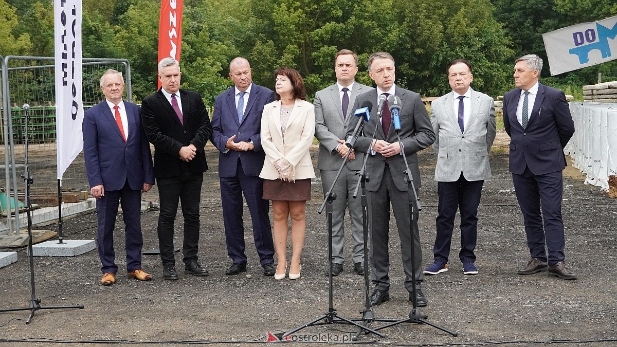 Konferencja prasowa na budowie nowego mostu przez Narew [25.08.2026] - zdjęcie #55 - eOstroleka.pl