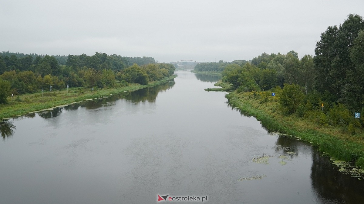 Konferencja prasowa na budowie nowego mostu przez Narew [25.08.2026] - zdjęcie #25 - eOstroleka.pl