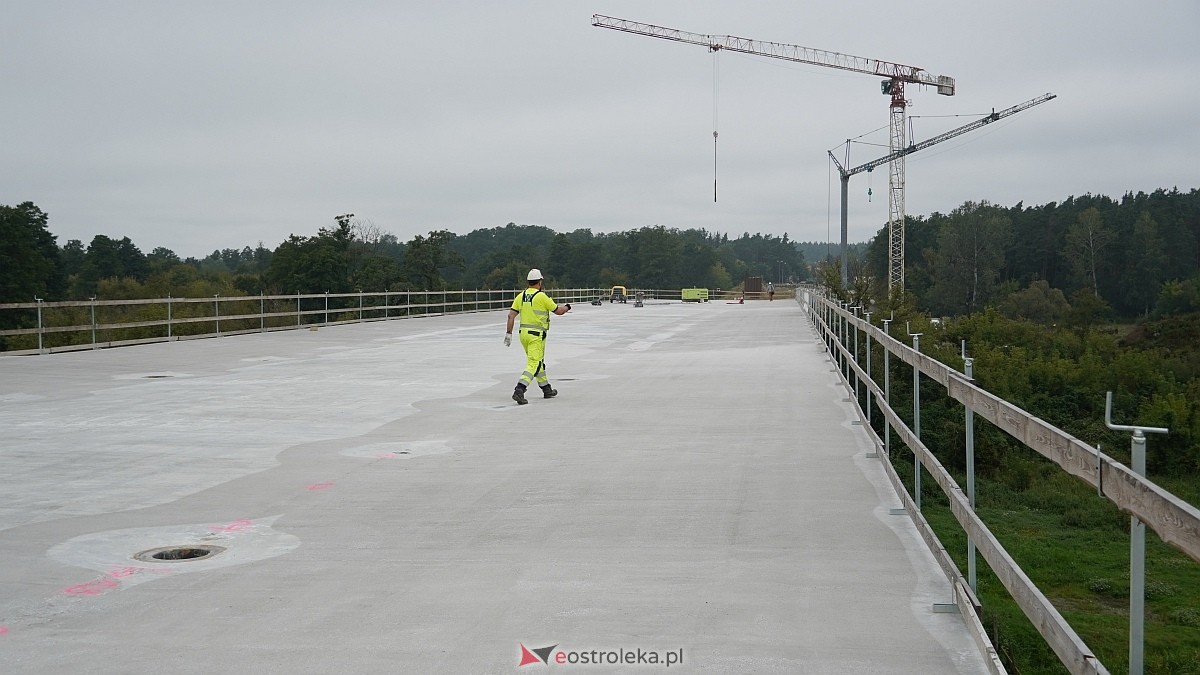 Konferencja prasowa na budowie nowego mostu przez Narew [25.08.2026] - zdjęcie #24 - eOstroleka.pl