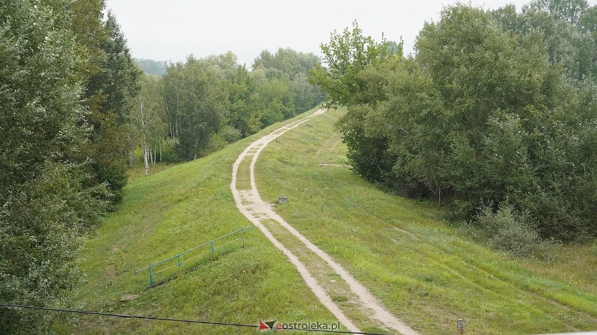 Konferencja prasowa na budowie nowego mostu przez Narew [25.08.2026] - zdjęcie #22 - eOstroleka.pl