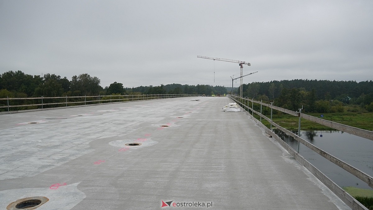 Konferencja prasowa na budowie nowego mostu przez Narew [25.08.2026] - zdjęcie #20 - eOstroleka.pl