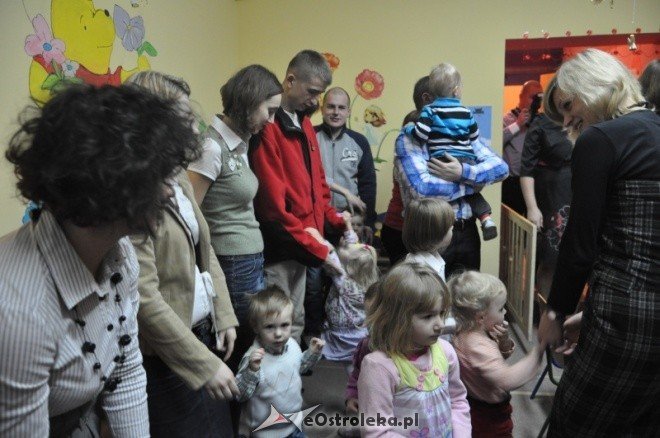 Spotkanie opłatkowe w żłobku Jaś i Małgosia [23.XII.2011] - zdjęcie #5 - eOstroleka.pl