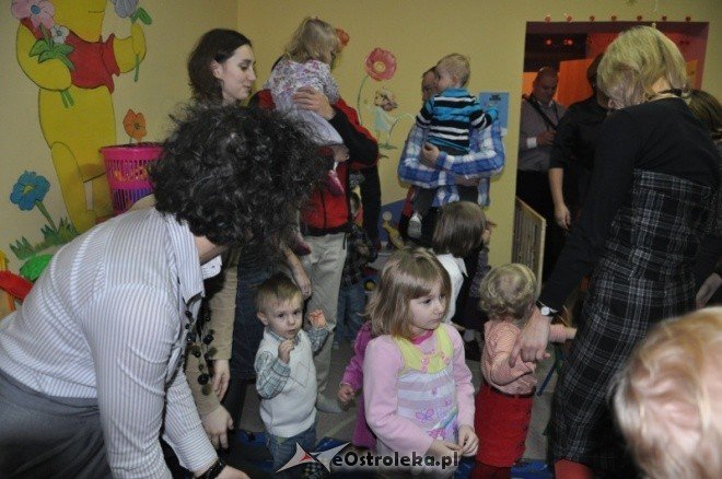 Spotkanie opłatkowe w żłobku Jaś i Małgosia [23.XII.2011] - zdjęcie #4 - eOstroleka.pl