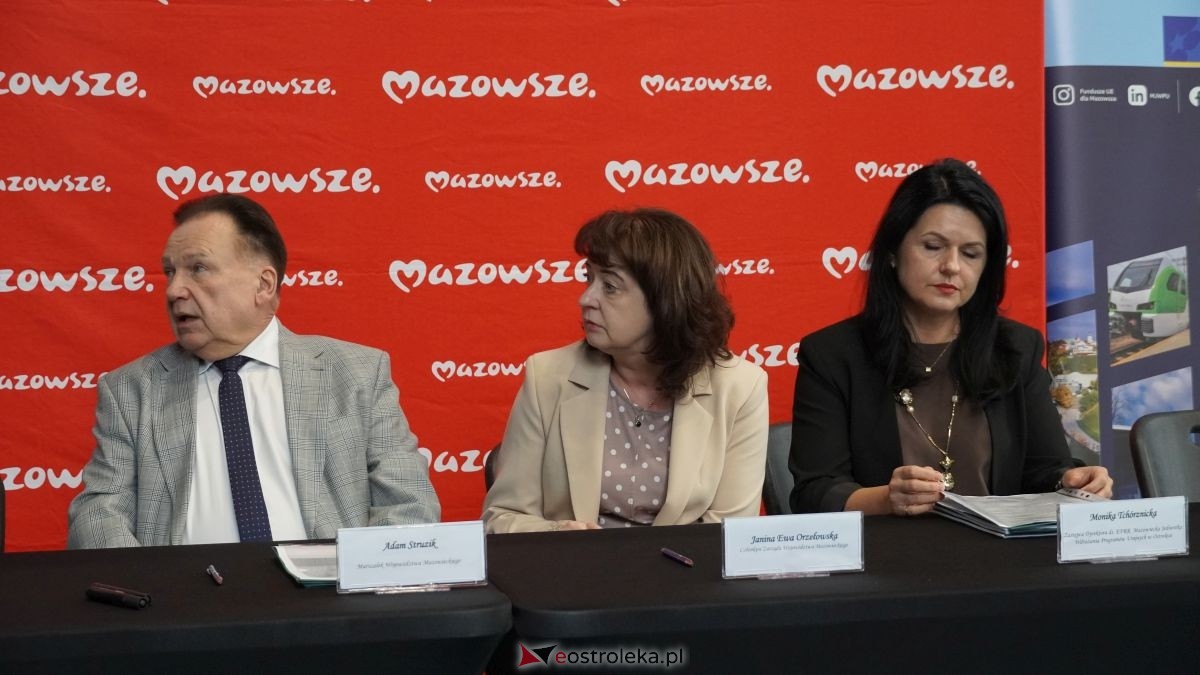 Podpisanie umów w ramach programu Fundusze Europejskie dla Mazowsza [25.08.2026] - zdjęcie #53 - eOstroleka.pl