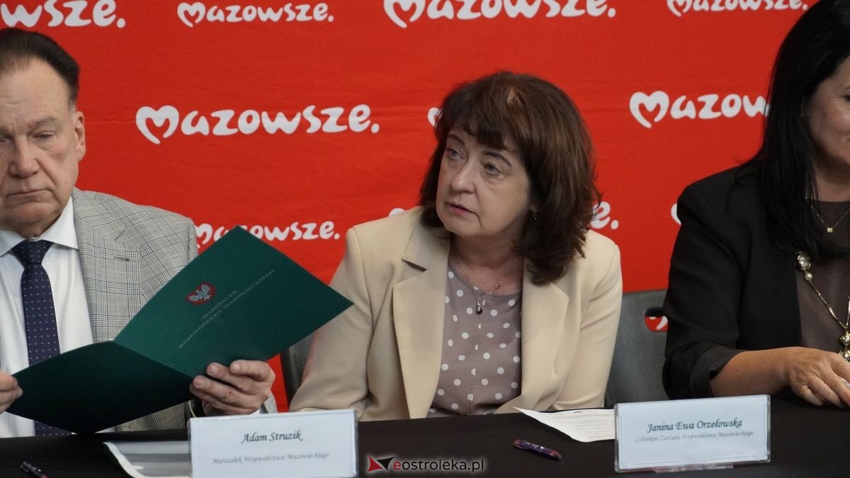 Podpisanie umów w ramach programu Fundusze Europejskie dla Mazowsza [25.08.2026] - zdjęcie #49 - eOstroleka.pl