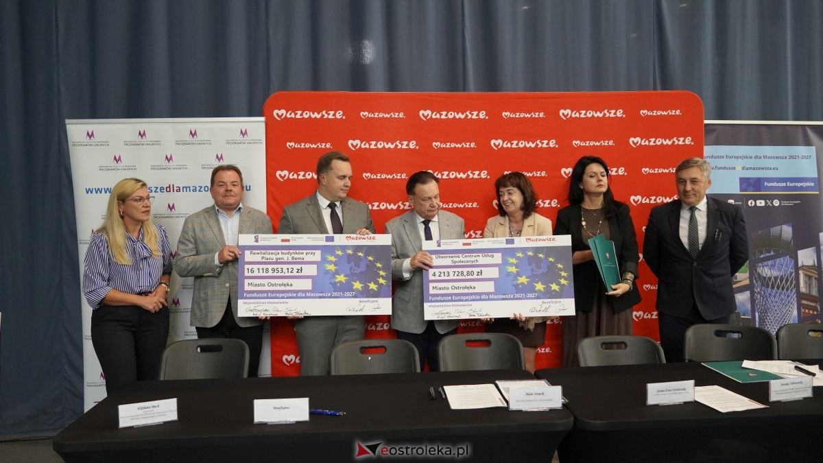Podpisanie umów w ramach programu Fundusze Europejskie dla Mazowsza [25.08.2026] - zdjęcie #11 - eOstroleka.pl
