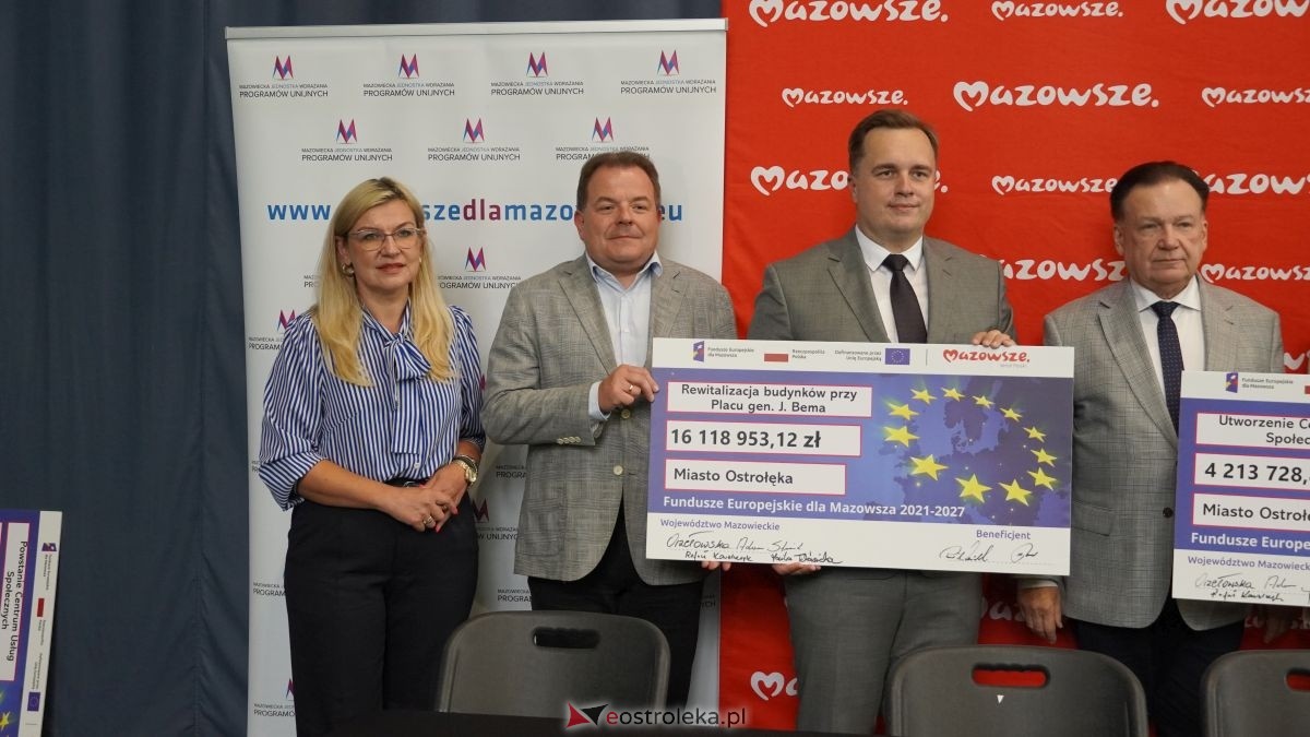 Podpisanie umów w ramach programu Fundusze Europejskie dla Mazowsza [25.08.2026] - zdjęcie #8 - eOstroleka.pl