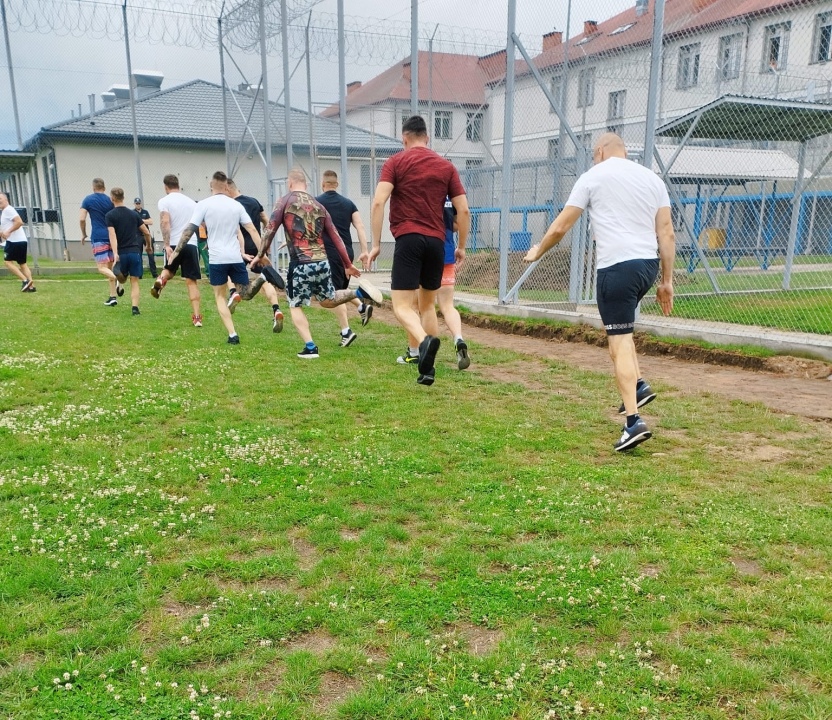 Zbigniew Raubo w ZK Przytuły Stare - fot. Zakład Karny w Przytułach Starych - zdjęcie #6 - eOstroleka.pl