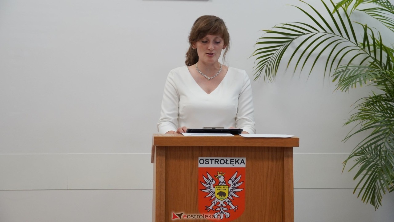 Uroczystość wręczenia aktów stopnia awansu zawodowego nauczyciela mianowanego [27.08.2026] - zdjęcie #43 - eOstroleka.pl