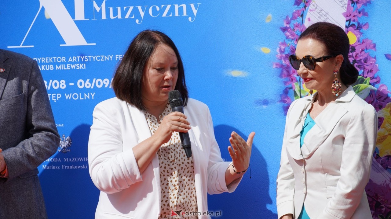 Operalia 2026 - odsłonięcie Ostrołęckiej Nuty Grażyny Brodzińskiej [28.08.2026] - zdjęcie #23 - eOstroleka.pl