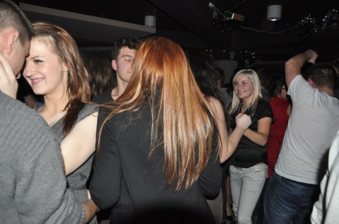 Pierwszy dzień świąt w klubie U studentów [25.XII.2011] - zdjęcie #29 - eOstroleka.pl