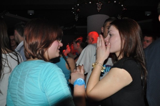 Pierwszy dzień świąt w klubie U studentów [25.XII.2011] - zdjęcie #28 - eOstroleka.pl