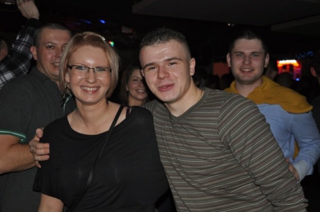 Pierwszy dzień świąt w klubie U studentów [25.XII.2011] - zdjęcie #18 - eOstroleka.pl