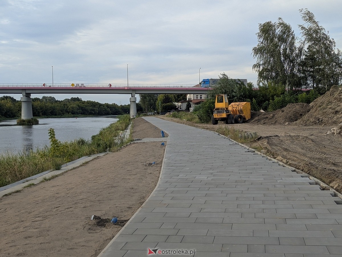 Nadnarwiańskie bulwary w budowie - to miejsce Ostrołęczanie pokochają! [28.08.2026] - zdjęcie #31 - eOstroleka.pl