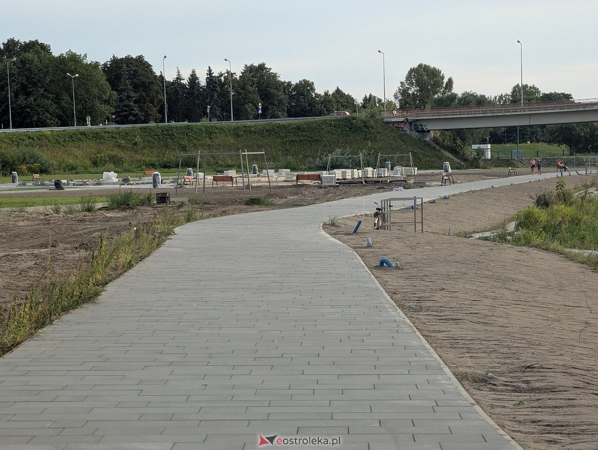 Nadnarwiańskie bulwary w budowie - to miejsce Ostrołęczanie pokochają! [28.08.2026] - zdjęcie #29 - eOstroleka.pl