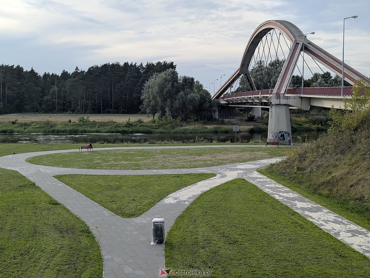 Nadnarwiańskie bulwary w budowie - to miejsce Ostrołęczanie pokochają! [28.08.2026] - zdjęcie #2 - eOstroleka.pl