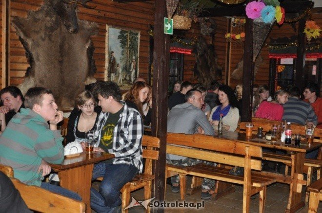 karczma Kurpiowska Ostoja: Świąteczny koncert Białego Patyka [27.XII.2011] - zdjęcie #14 - eOstroleka.pl