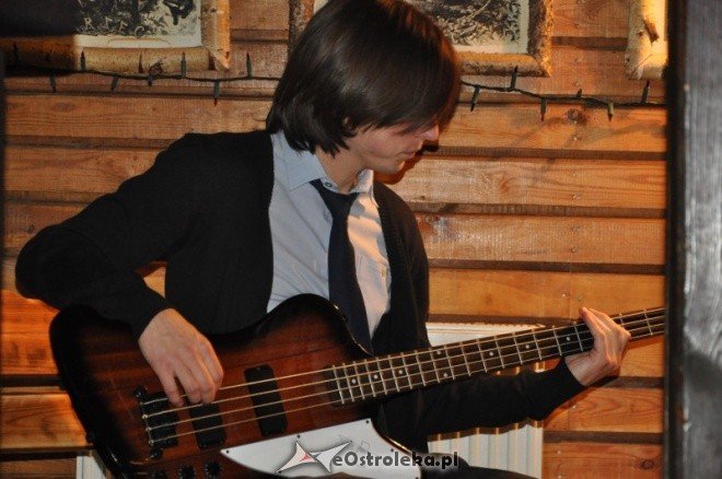 karczma Kurpiowska Ostoja: Świąteczny koncert Białego Patyka [27.XII.2011] - zdjęcie #3 - eOstroleka.pl