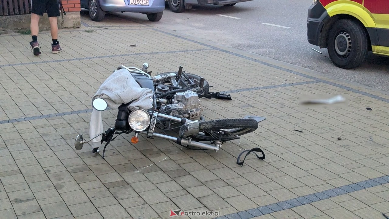 Zderzenie motocyklisty z BMW w Czerwinie [30.08.2026] - zdjęcie #10 - eOstroleka.pl
