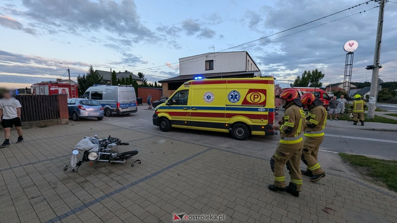 Zderzenie motocyklisty z BMW w Czerwinie [30.08.2026] - zdjęcie #6 - eOstroleka.pl
