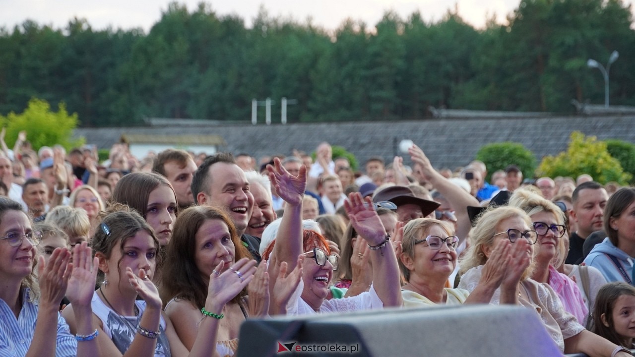 Miodobranie Kurpiowskie 2026 - Abba Show, Viki Gabor, GolecUOrkiestra [30.08.2026] - zdjęcie #157 - eOstroleka.pl