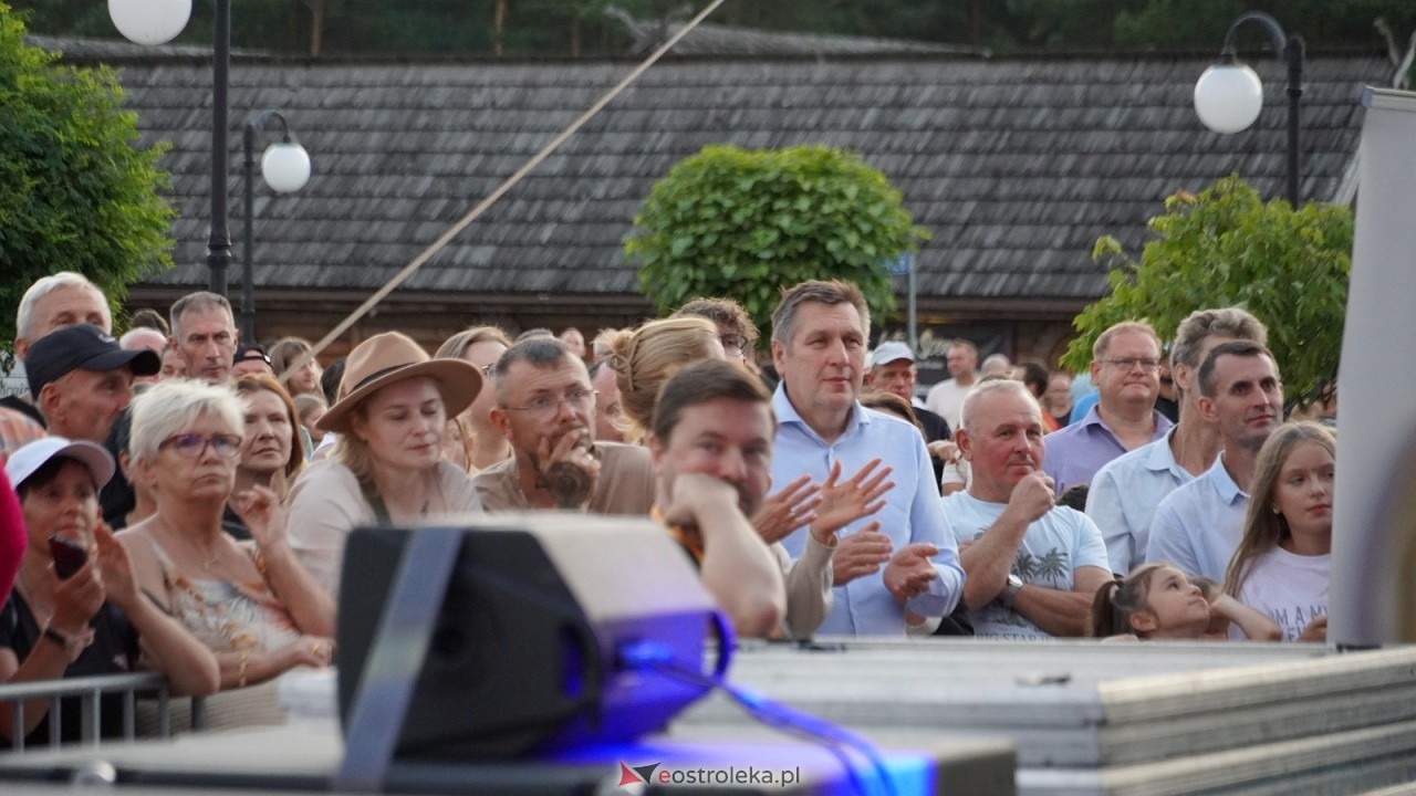 Miodobranie Kurpiowskie 2026 - Abba Show, Viki Gabor, GolecUOrkiestra [30.08.2026] - zdjęcie #155 - eOstroleka.pl