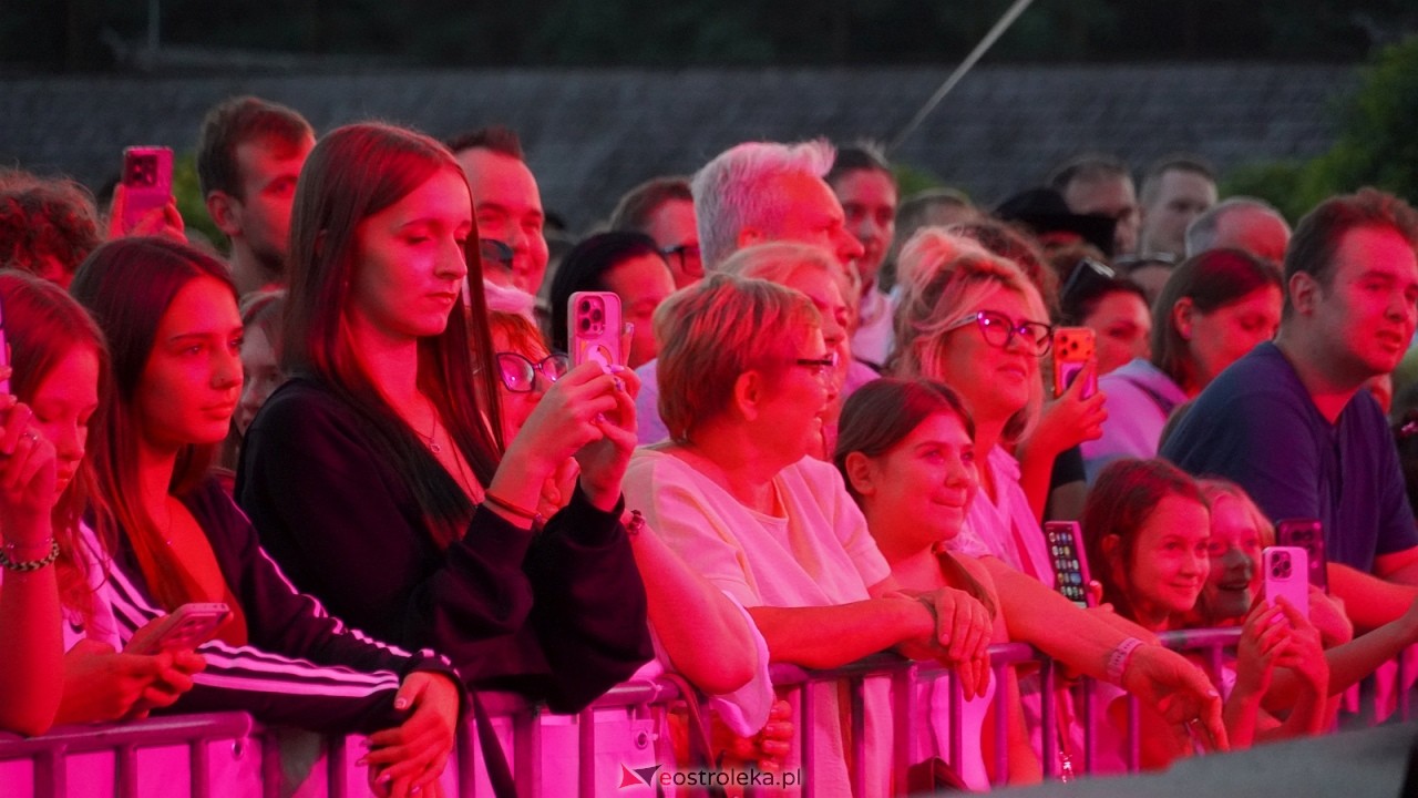 Miodobranie Kurpiowskie 2026 - Abba Show, Viki Gabor, GolecUOrkiestra [30.08.2026] - zdjęcie #124 - eOstroleka.pl